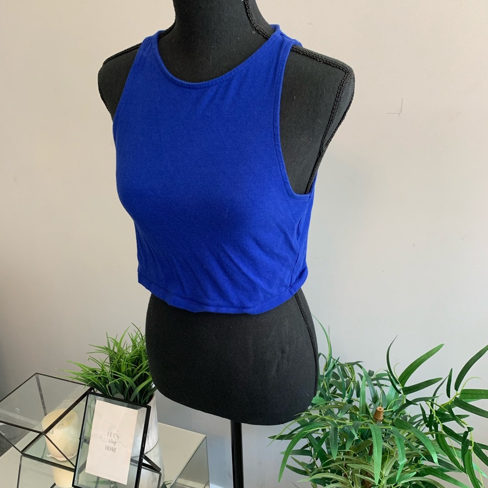 Sleeveless Croptop